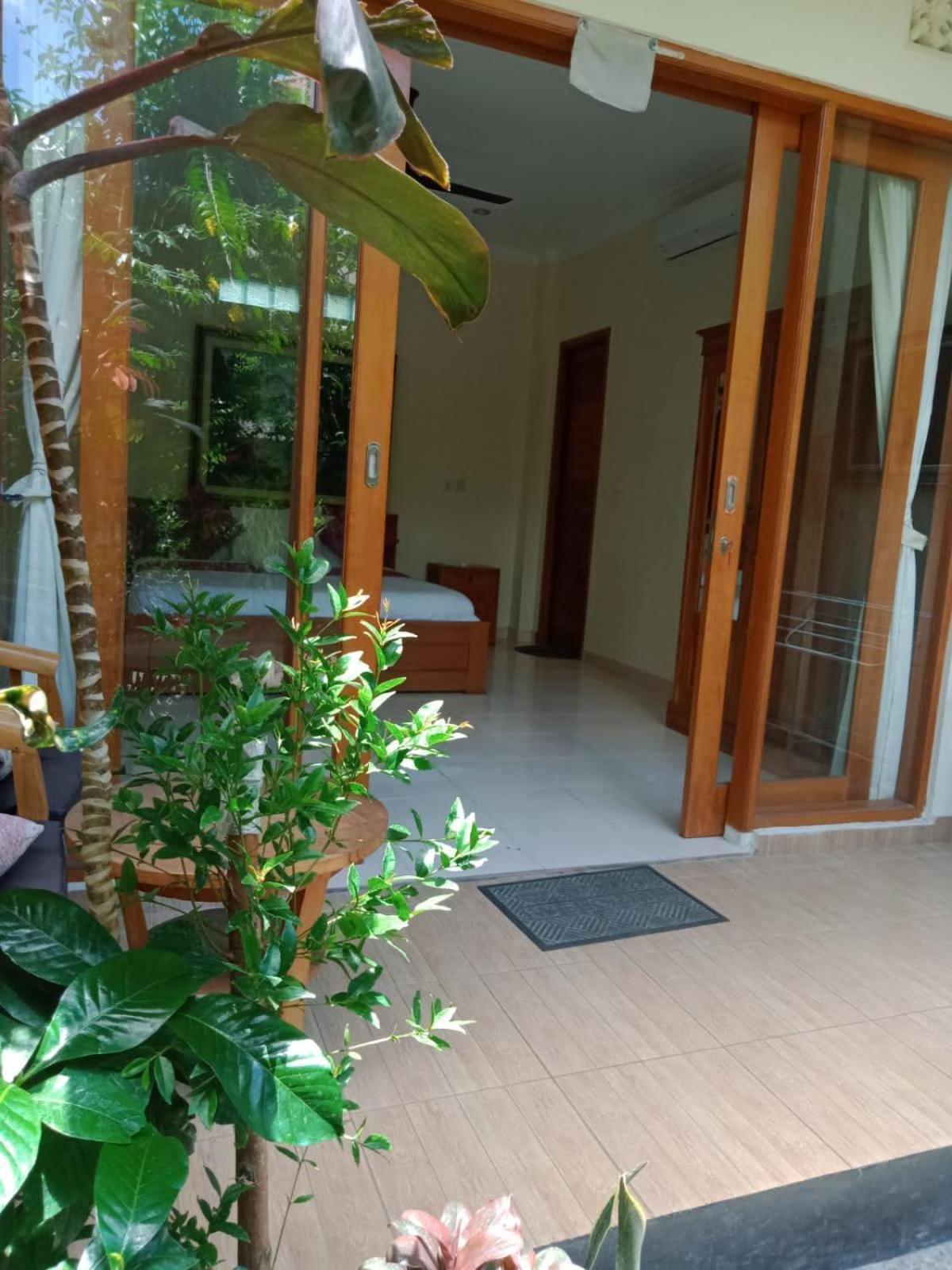 Pak'Vo'House Hotel Ubud  Bagian luar foto