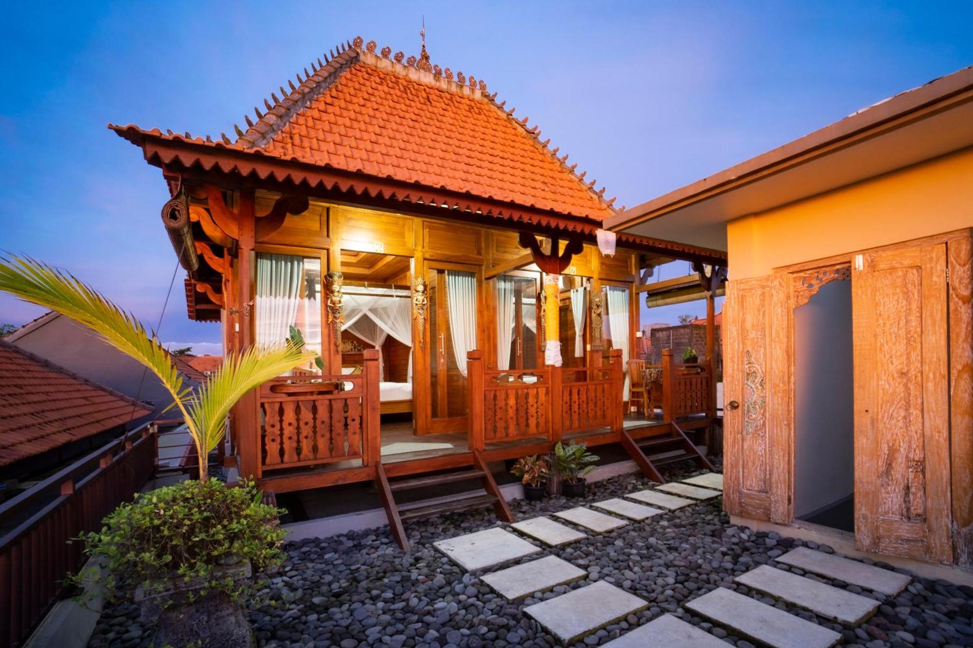 Pak'Vo'House Hotel Ubud  Bagian luar foto