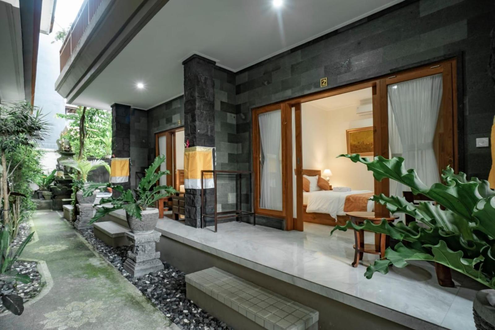Pak'Vo'House Hotel Ubud  Bagian luar foto
