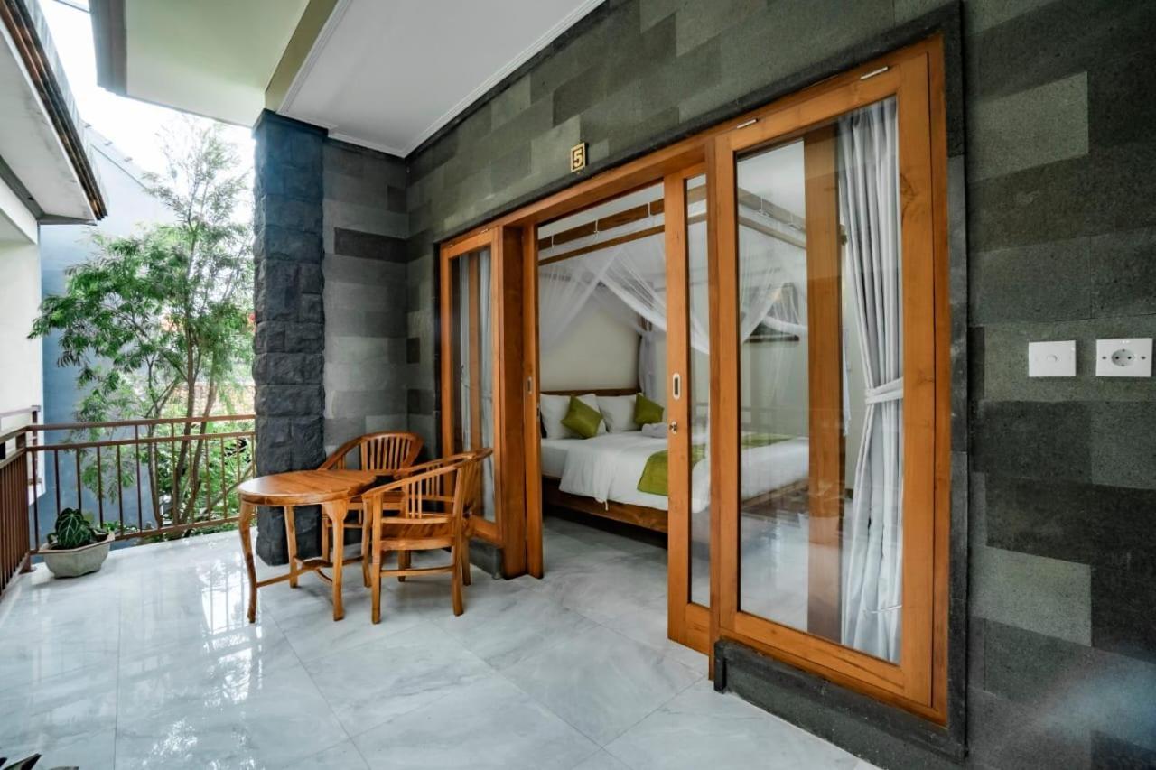 Pak'Vo'House Hotel Ubud  Bagian luar foto