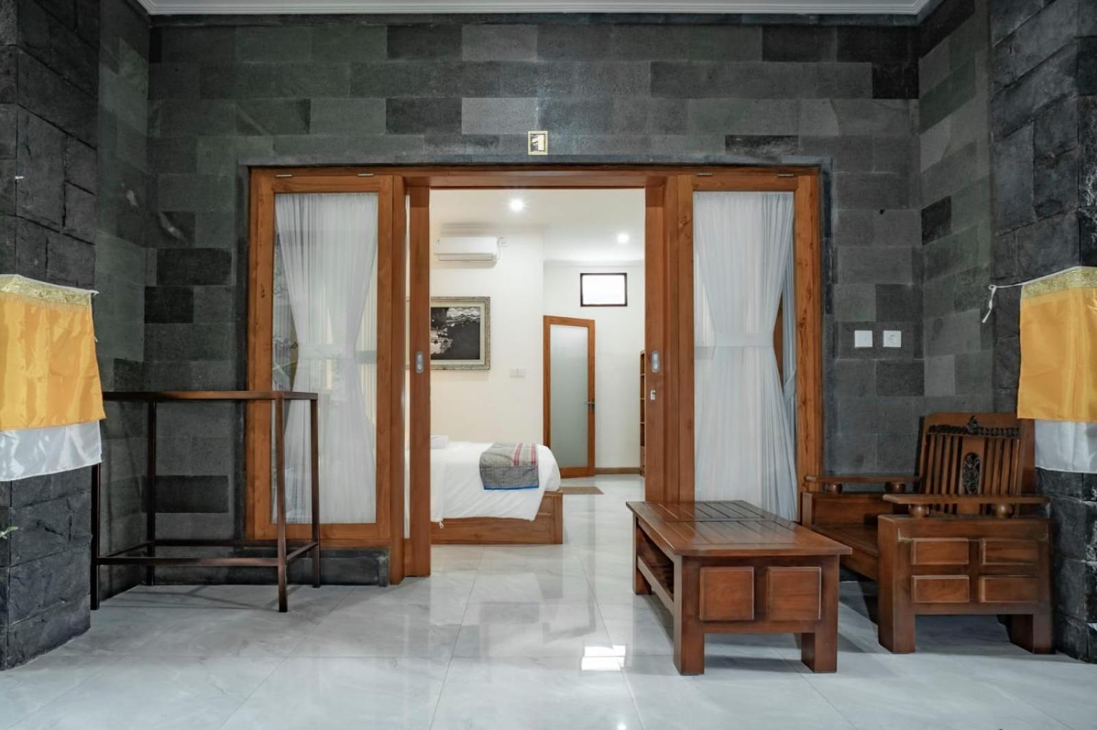 Pak'Vo'House Hotel Ubud  Bagian luar foto